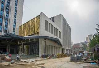 自动回转式机械格栅安装